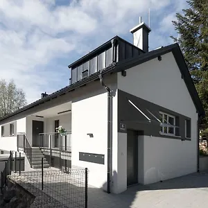 https://barrierfree-15-room-flat-top3.salzburghotels.net